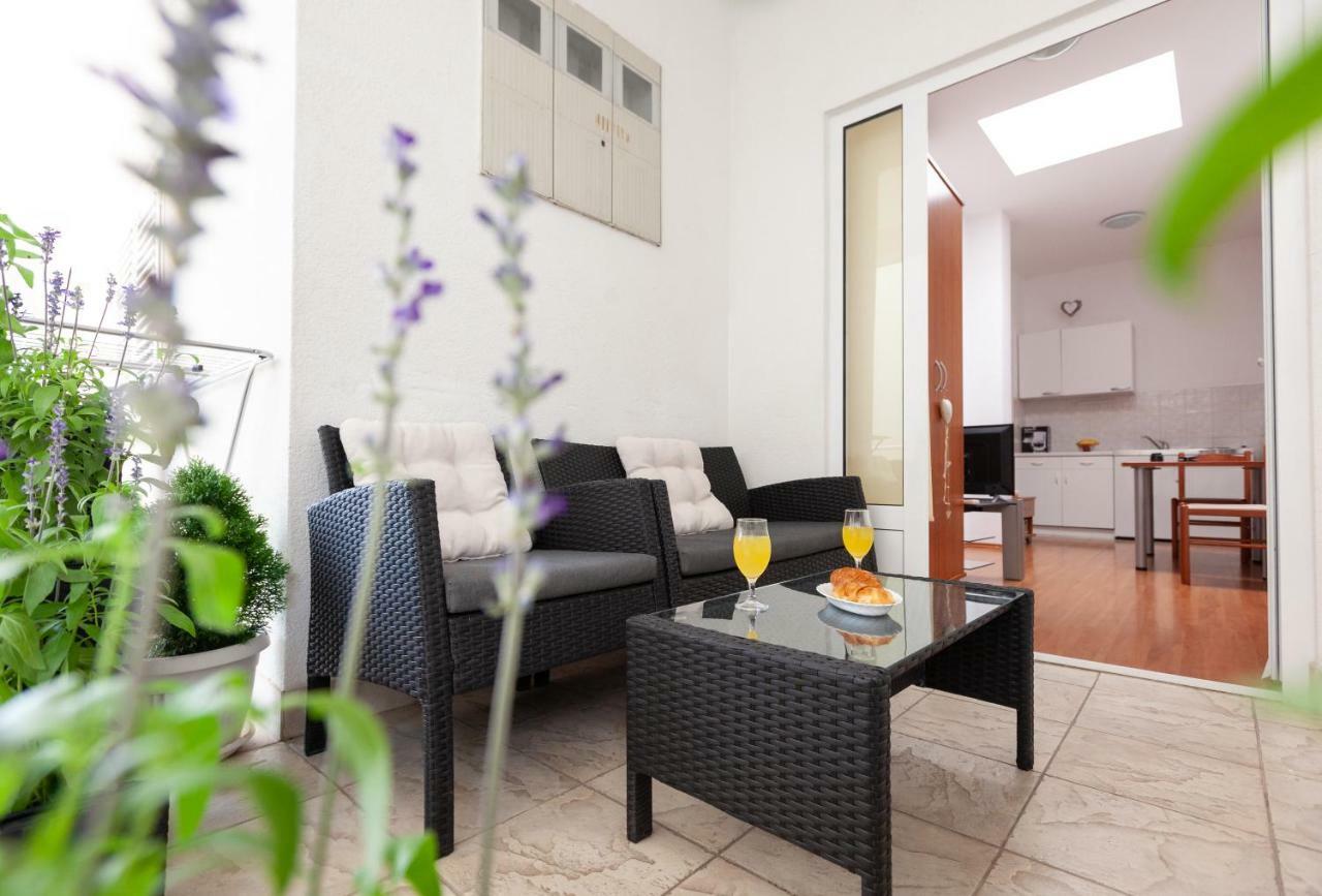 Apartments R Makarska Kültér fotó