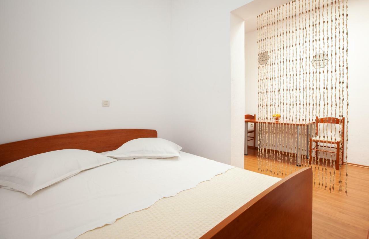 Apartments R Makarska Kültér fotó