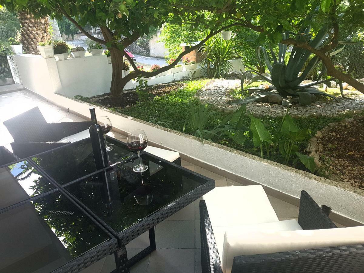Apartments R Makarska Kültér fotó